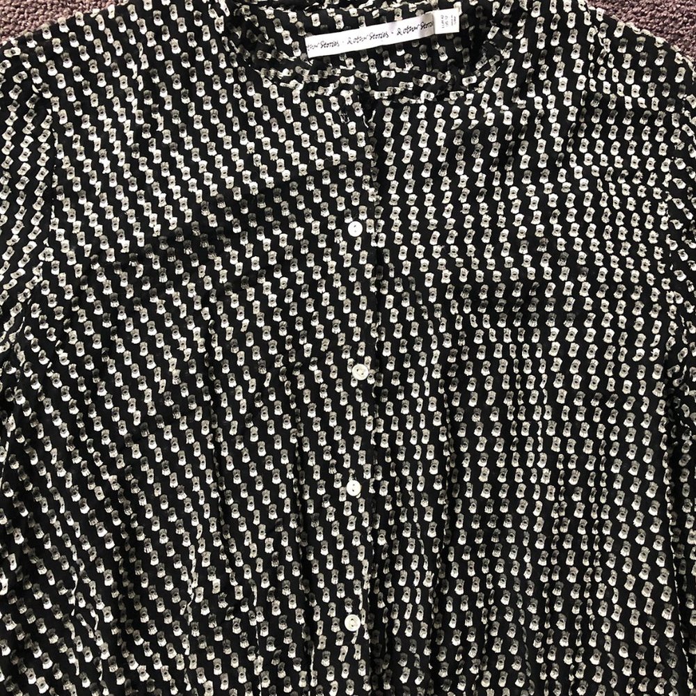 & Other Stories Black and White Pattern Blouse - Picture 6 of 11